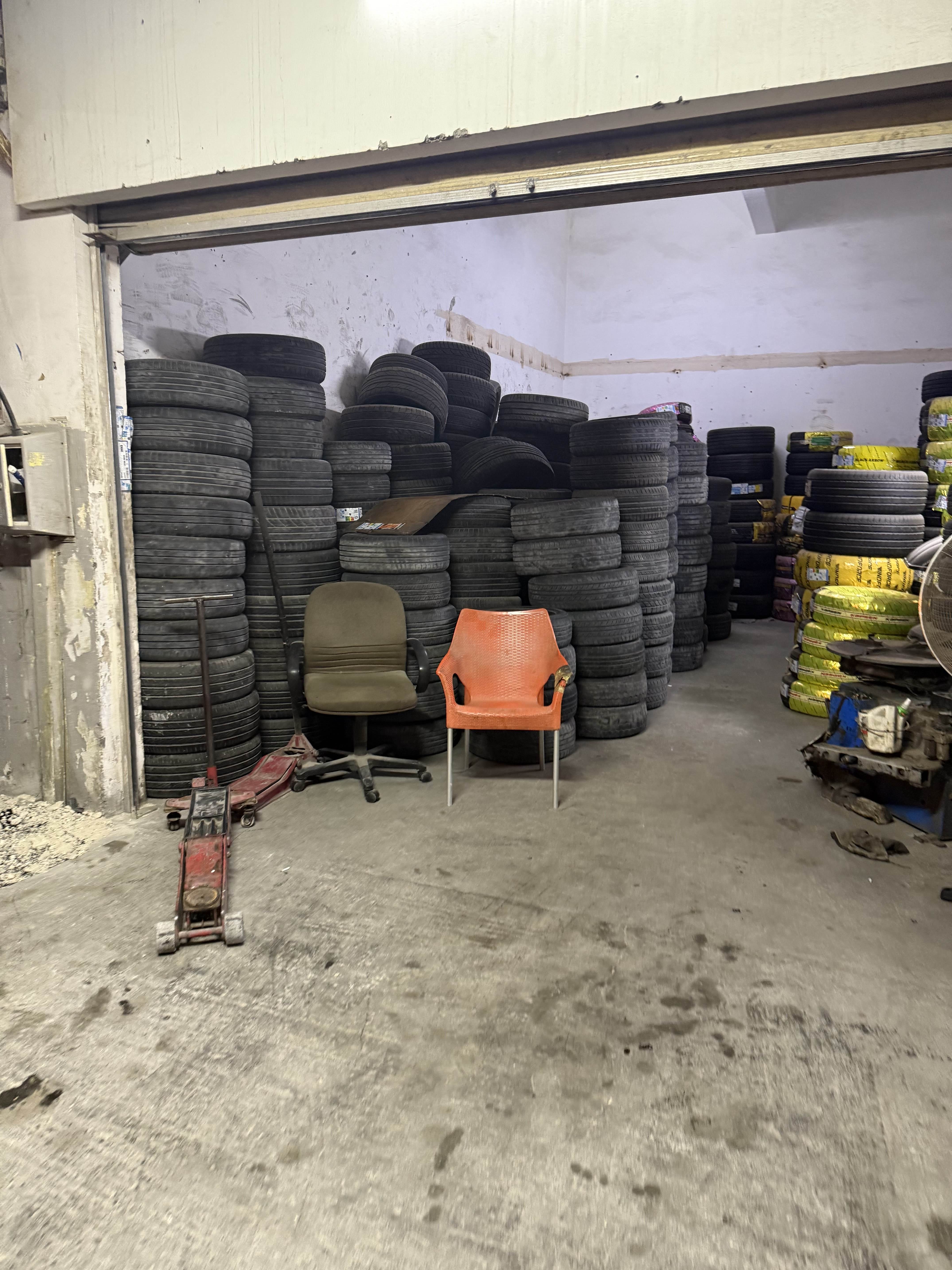 Garage photo